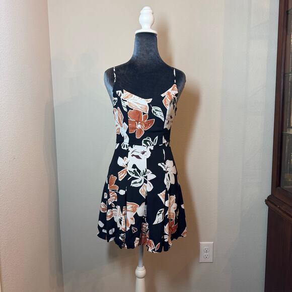 Lulu’s Black and Rust Floral Sleeveless Mini Dress Size XS - Picture 1 of 7